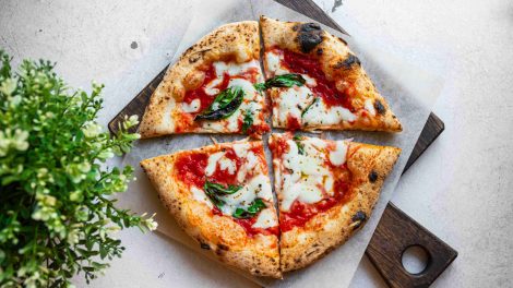 nápolyi pizza