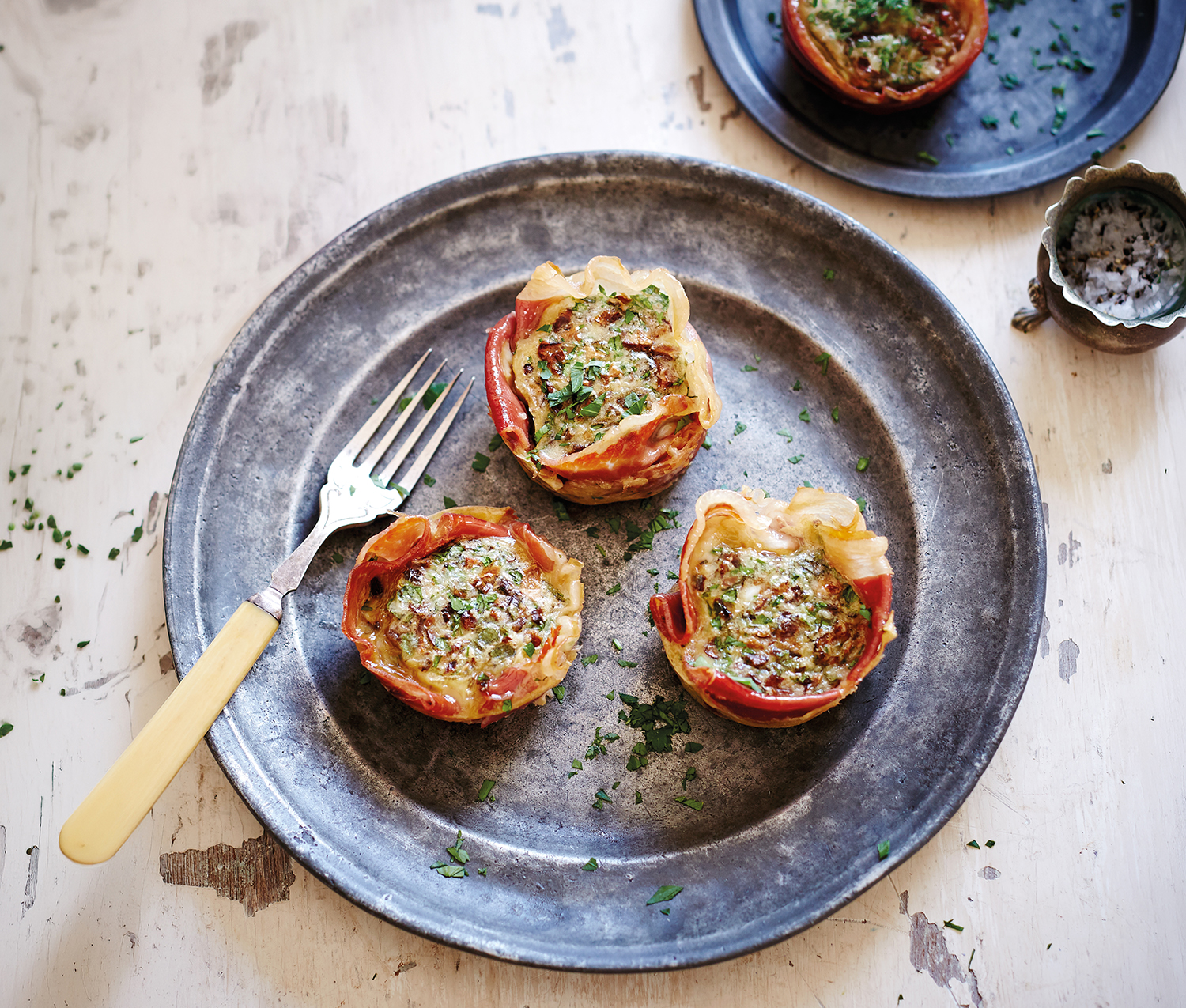 Olasz parti a nyári estéken | Meglepetés Vargányás−pármai sonkás tartlet