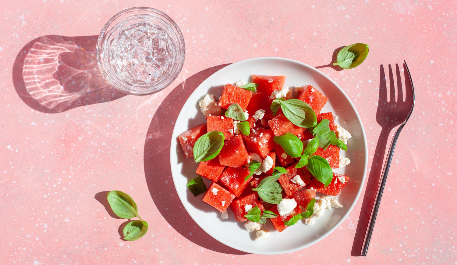 Görögdinnyés és feta sajtos saláta