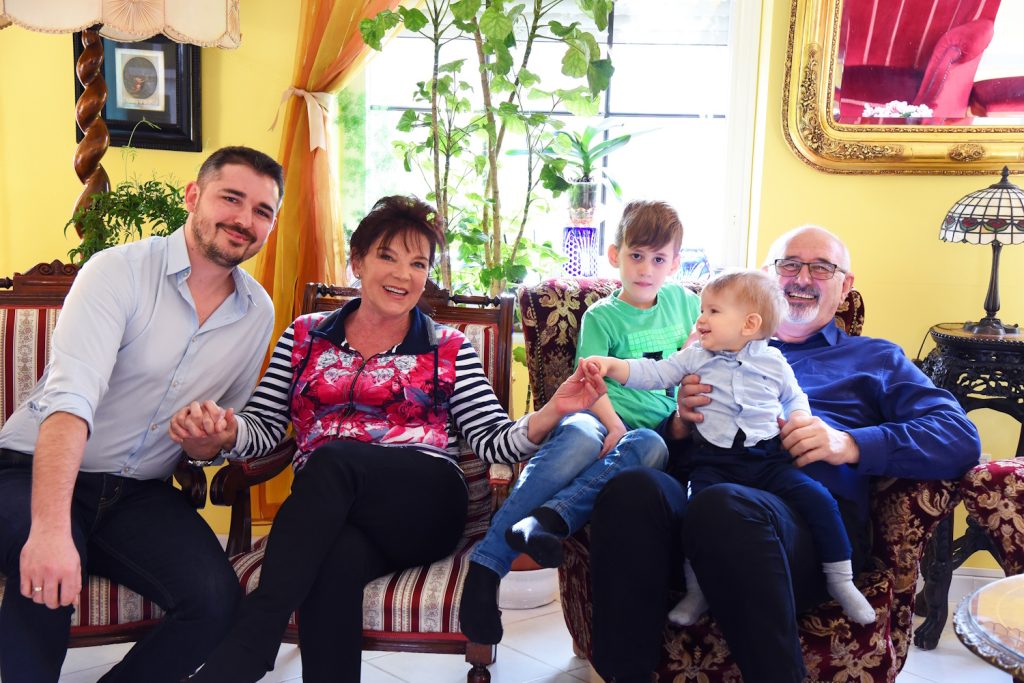 dzsupinibolya2 | Meglepetés dzsupin ibolya unokák