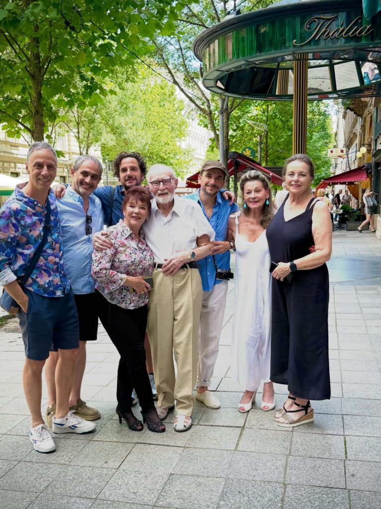 familiakft | Meglepetés família kft szereplők ma