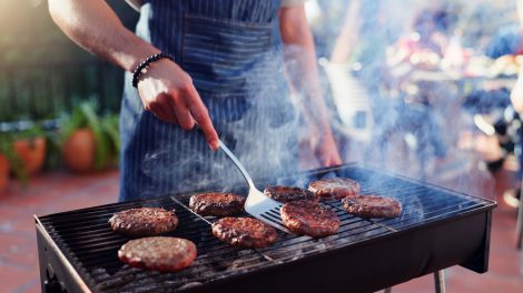 Hamburgerhúst grilleznek