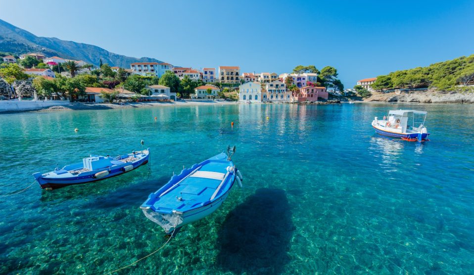 Beautiful boat in Assos in island Kefalonia Greece | Meglepetés assos kefalonia