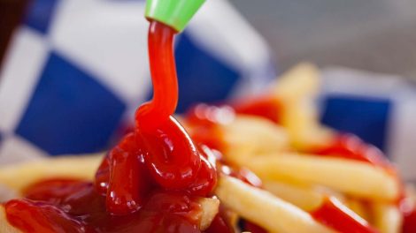 ketchup és sült krumpli