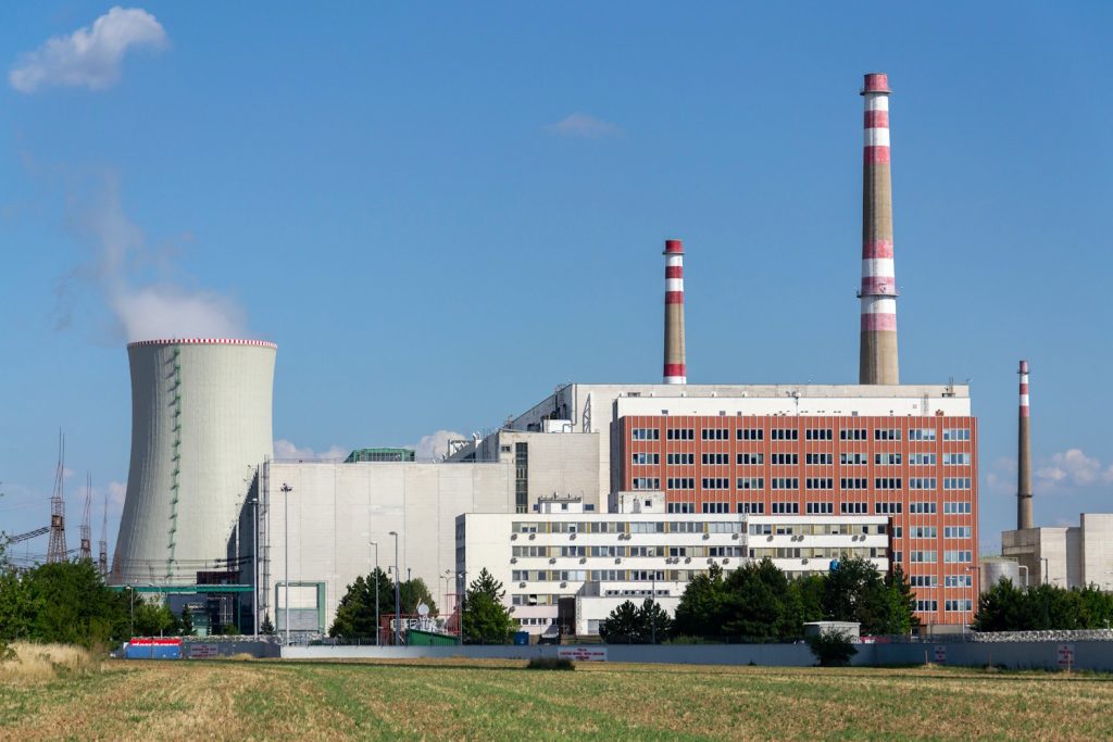 a paksi atomerőmű hűtőtornyai