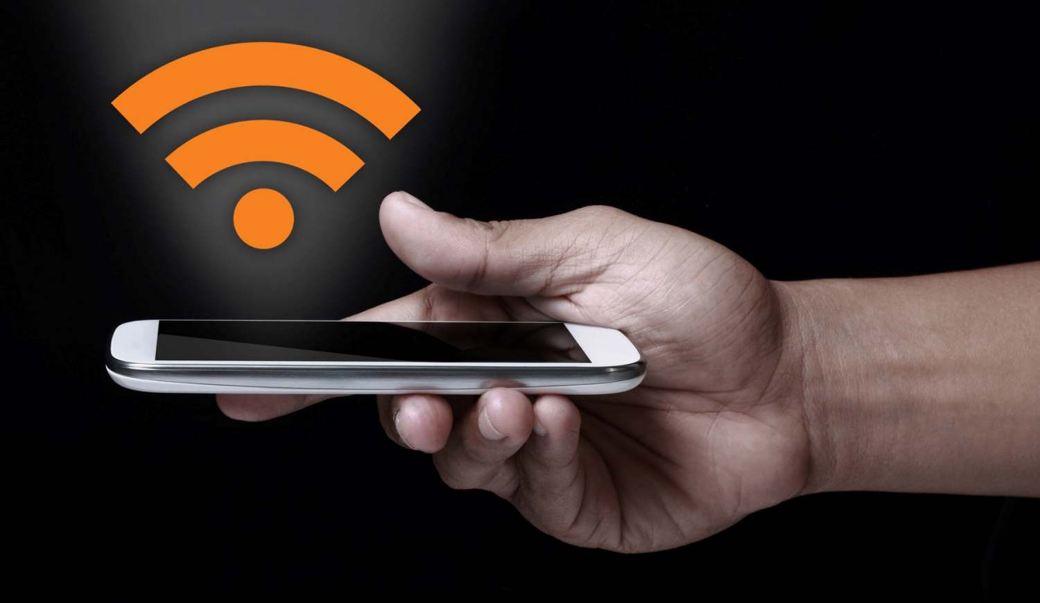 Gyenge Wi-Fi-jel a lakás egyes részein? Egy egyszerű alufóliás reflektor bizonyos esetekben segíthet a router jelének kedvezőbb irányításában | Meglepetés wifi és telefon
