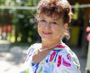 Simorjay Emese is volt versmondó lány