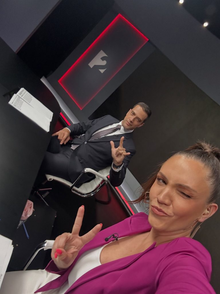 hiradosok4 | Meglepetés Ambrus István és Farkas Fanni tv2 híradó