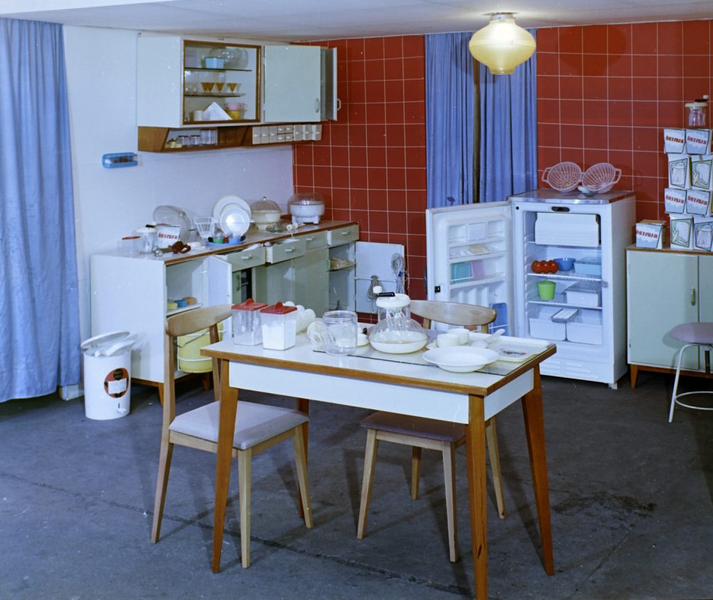 konyha1962 | Meglepetés Így képzeltek el egy modern konyhát beredezve 1962-ben