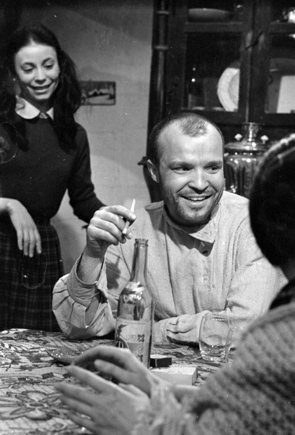 madarasjozsef5 | Meglepetés 1972. az MTV stúdiója, Vaszilij Suksin novellájából készült Egy nap tavasz című tévéfilm forgatása
