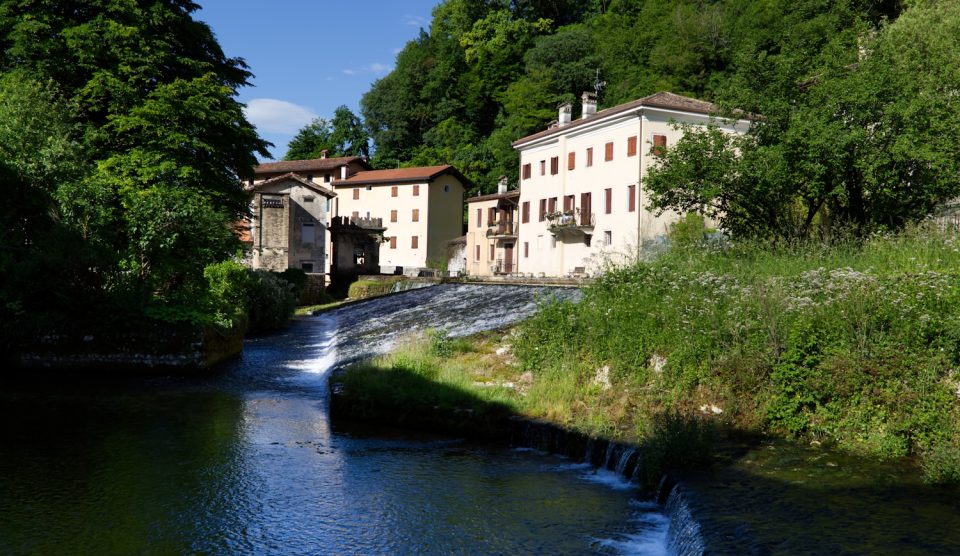 polcenigonyito | Meglepetés Polcenigo Északkelet-Olaszországban, a Friuli–Venezia Giulia régió nyugati részén, Pordenone tartományban