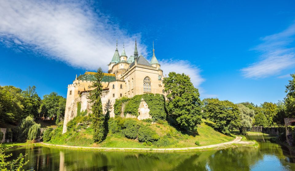 Bajmóc | Meglepetés Bajmóc