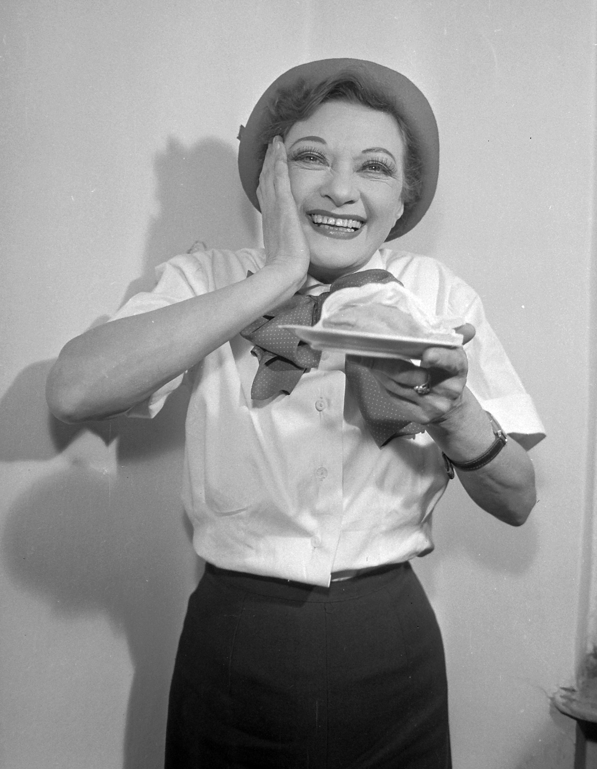 kissmanyi4 | Meglepetés 1959. kiss manyi