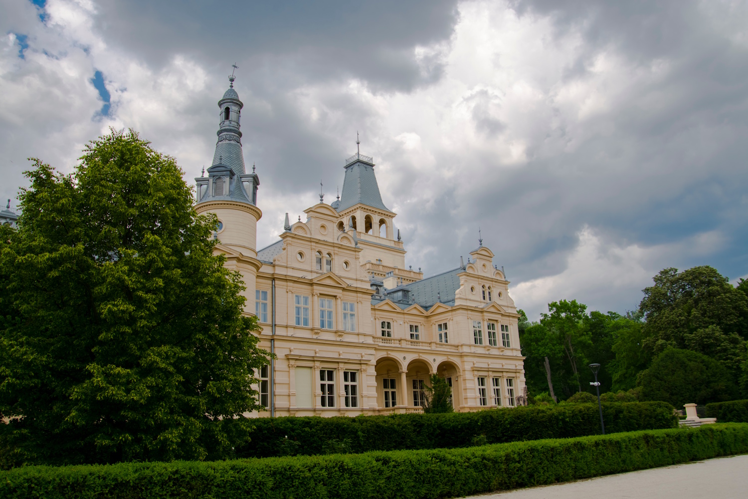 Wenckheim-kastély